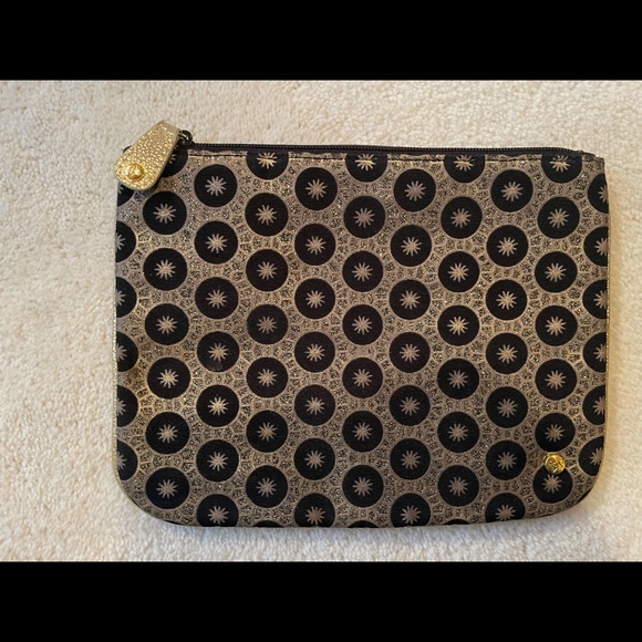 Stephanie Johnson Clutch - Picture 2 of 7